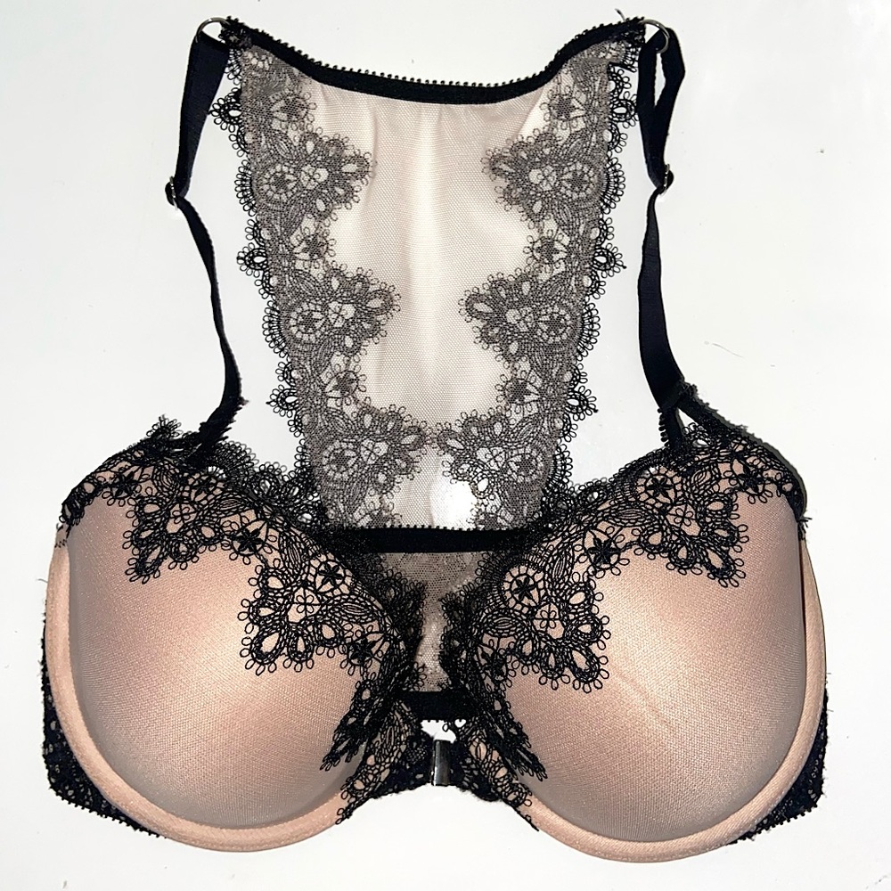 Victoria's Secret Black and Tan Lace Bra